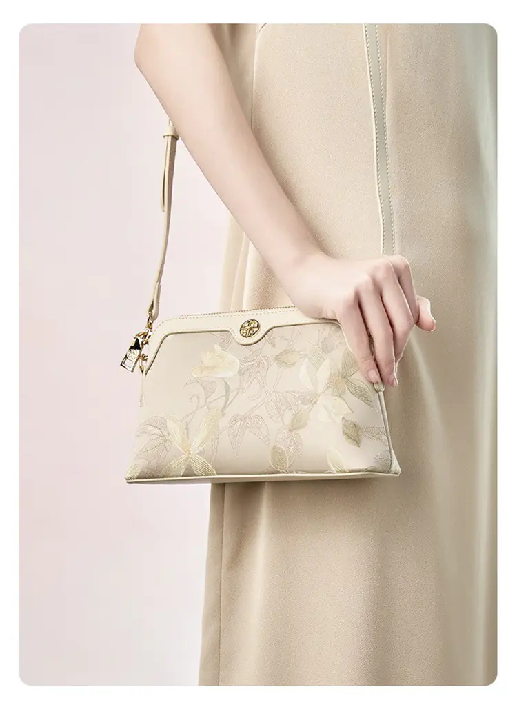 Xiaoxiangfeng diamond grid chain tote bag